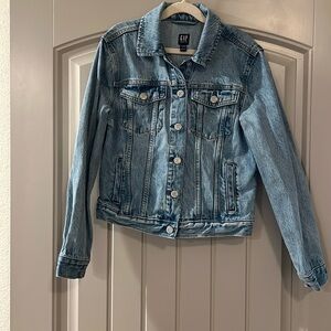 GAP Kids snap front denim jacket size XL.